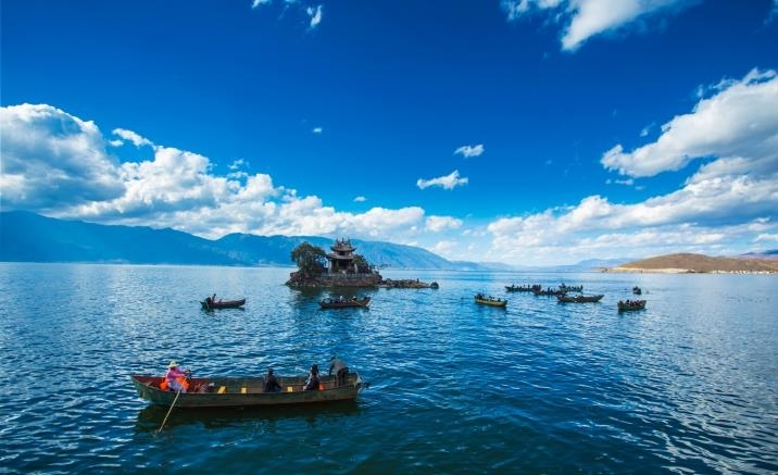 Destination wedding trends have turned Yunnan into a romantic hotspot
