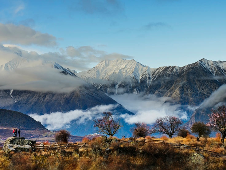 Hiking from Ganden Monastery to Yamado