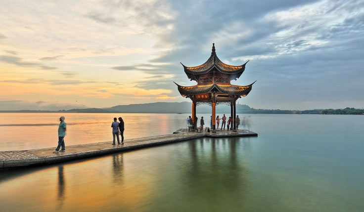 Splendid Bullet Train Tour 