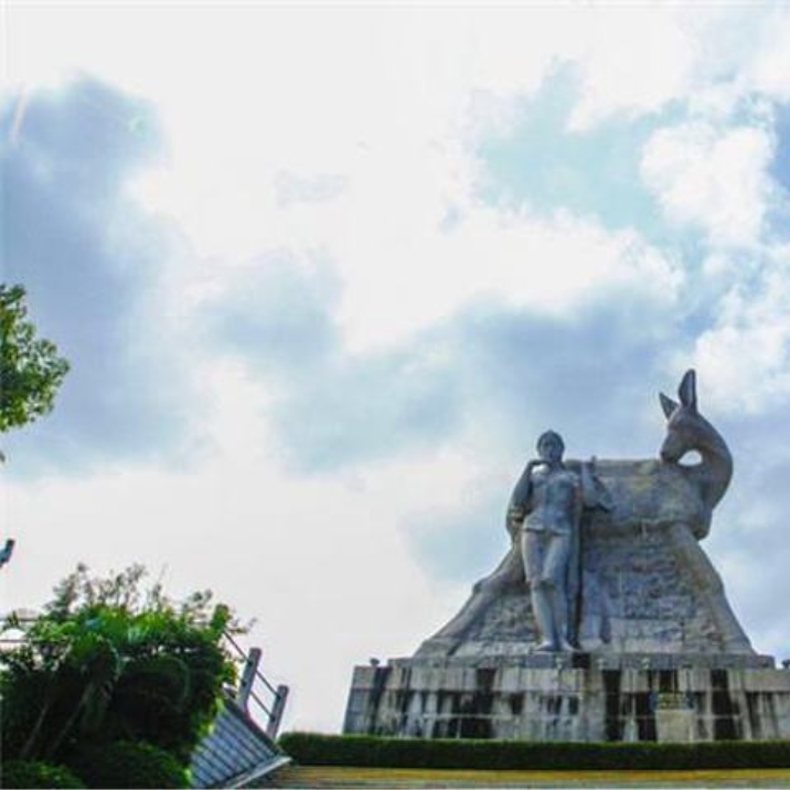 Luhuitou Scenic Area